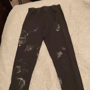 Customized leggings bye meee